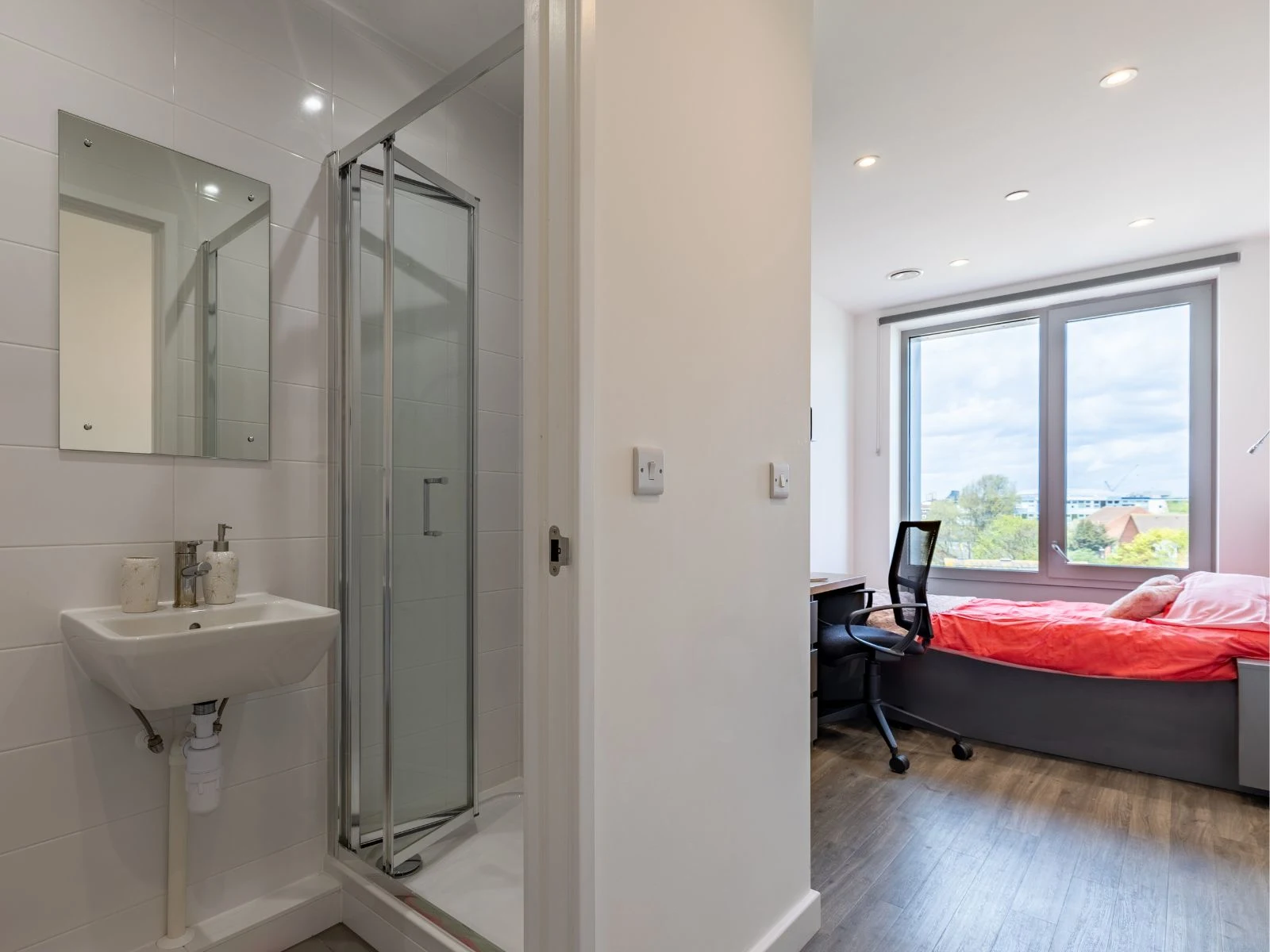 Platinum Plus Ensuite